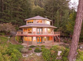 391 Raccoon Point Rd, Eastsound, WA 98245