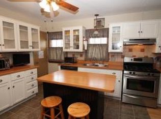 2502 E Whittaker Ave, St Francis, WI 53235