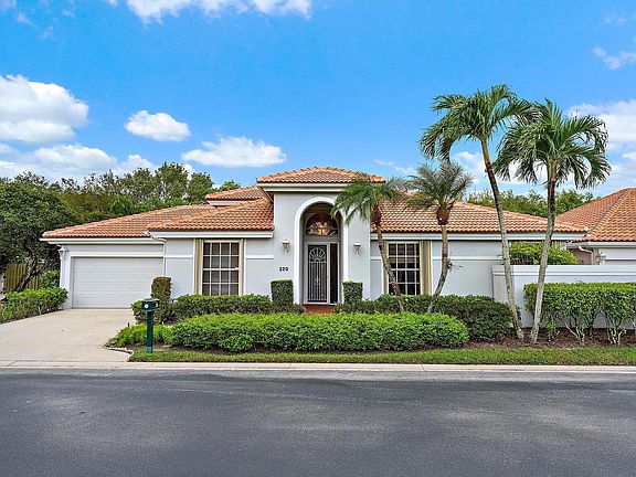 4th image of 220 Eagleton Estates Boulevard