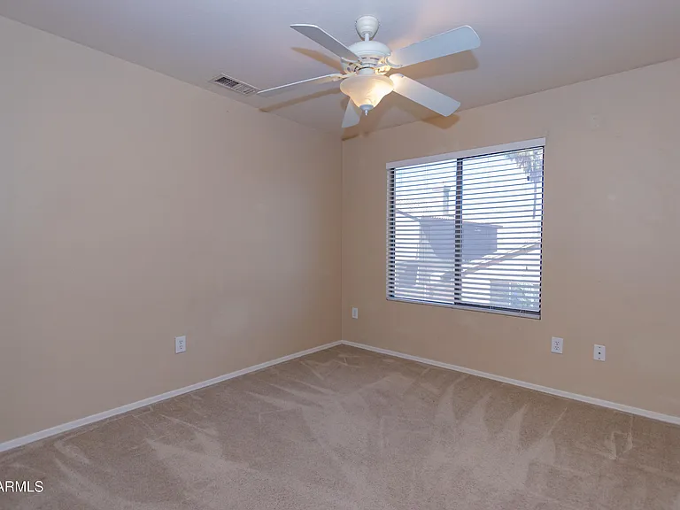 720 W Hancock Ave — Photo 29
