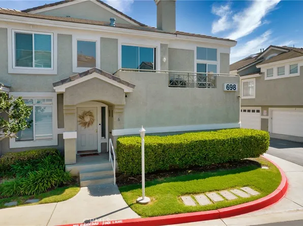 698 Azure Ln Unit 6, Corona, CA 92879