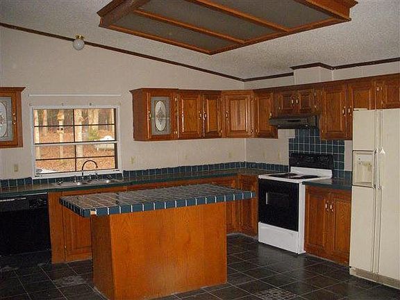 3rd image of 1021 Fawn Ln