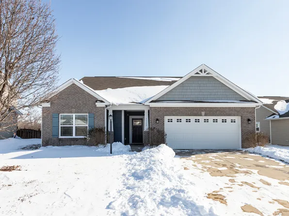 1717 N Creekwater Pass, Greenfield, IN 46140
