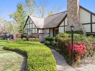 1909 Shady Point Cir, Gautier, MS, 39553