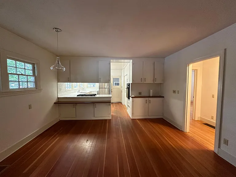216 Haydon St — Photo 14