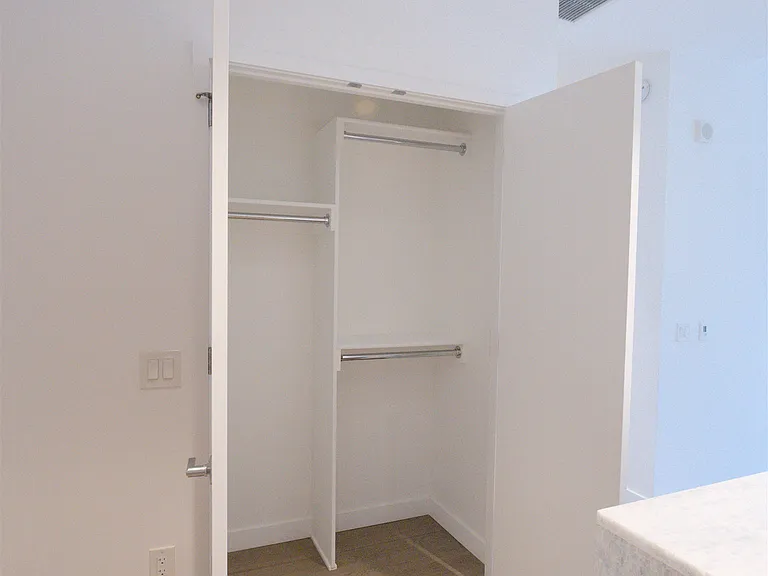 75 Park Ln S #318 — Photo 16