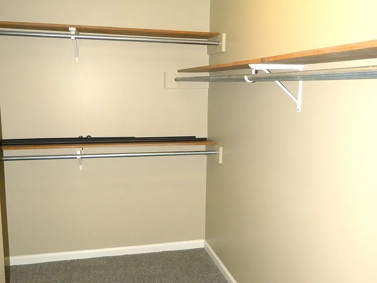635 Clinton Way W — Photo 22