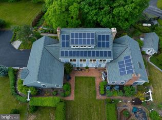 2548 Mountain Lake Rd, Hedgesville, WV 25427
