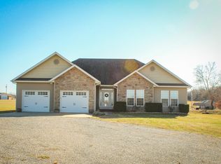 1592 E 430th Rd, Bolivar, MO 65613
