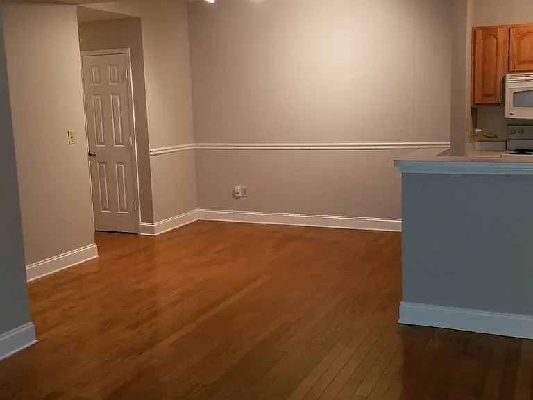1075 Peachtree Walk NE #A203 — Photo 4