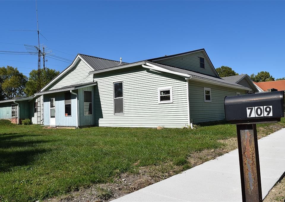1st image of 709 S Grace Ave