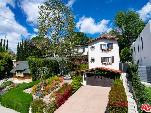 5176 Don Pio Dr, Woodland Hills, CA 91364