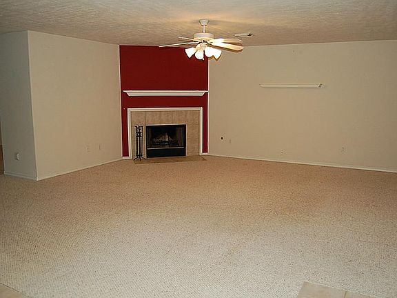 4th image of 16703 Carrollton Creek Ln