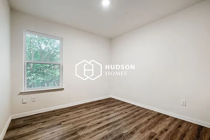 707 Sewanee St — Photo 8