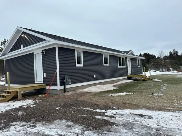 2430 Intertown Rd, Petoskey, MI 49770