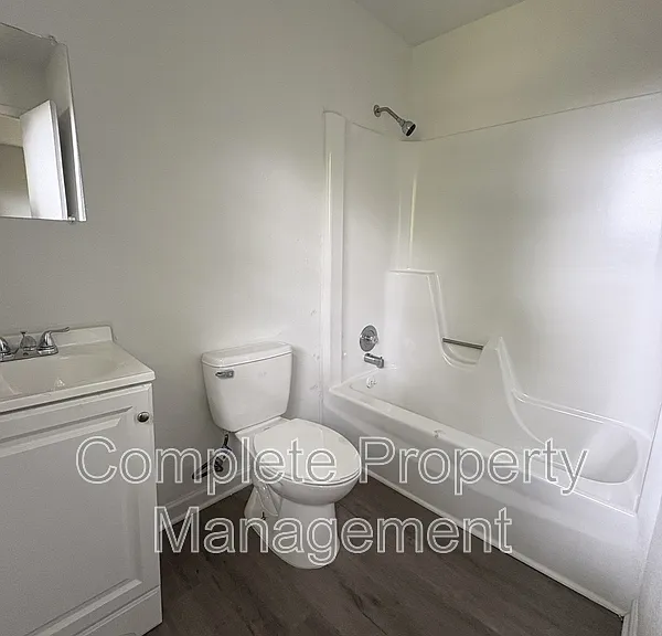 1425 Hibernian St — Photo 4