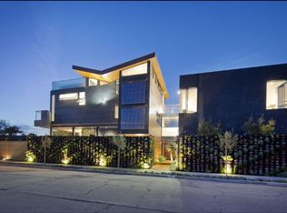 637 Olive Ave, Los Angeles, CA 90291