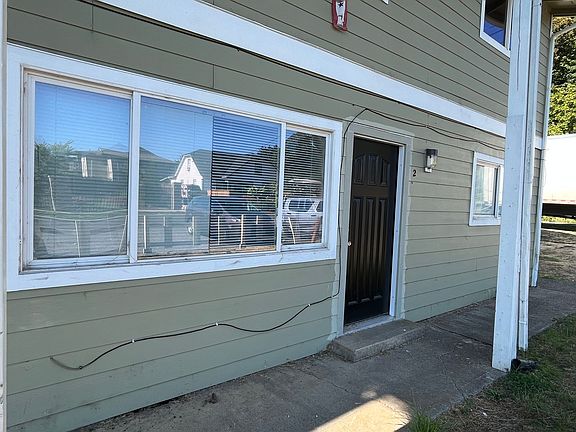3rd image of 193 Rosewood Dr NW #2