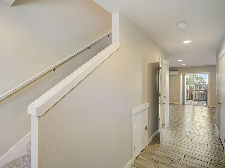 Cameo Townhomes — Photo 11