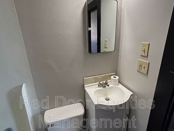 4th image of 508 N Columbus St