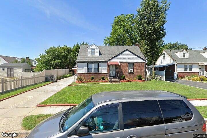 1st image of 113 Lawrence St