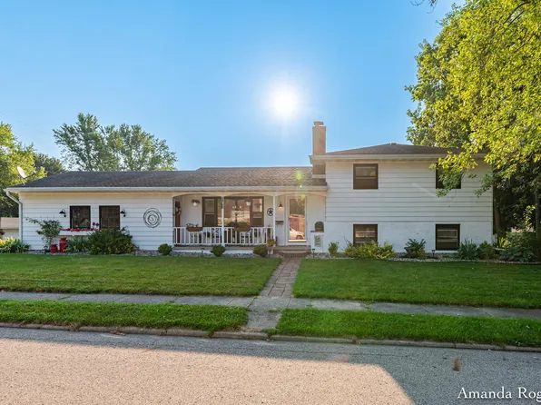 820 King St, Ionia, MI 48846