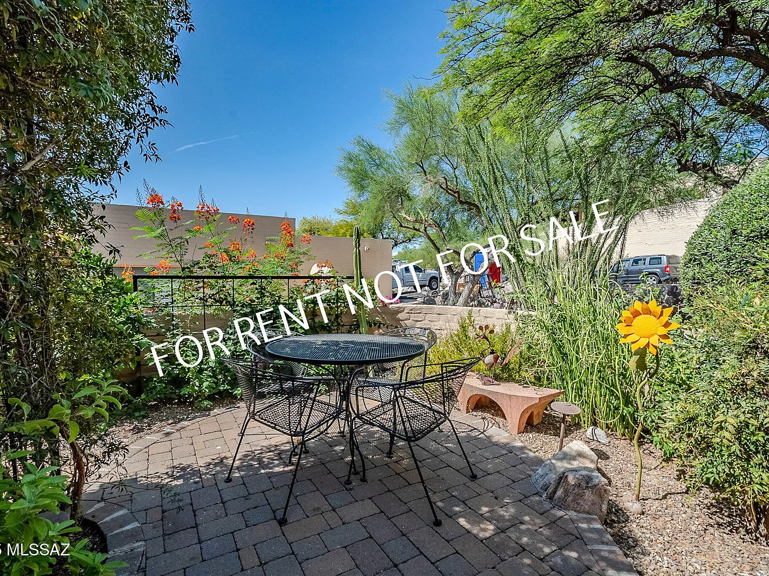 3 bed, 2.0 bath, 2041 sqft, $2,495 — Photo 3
