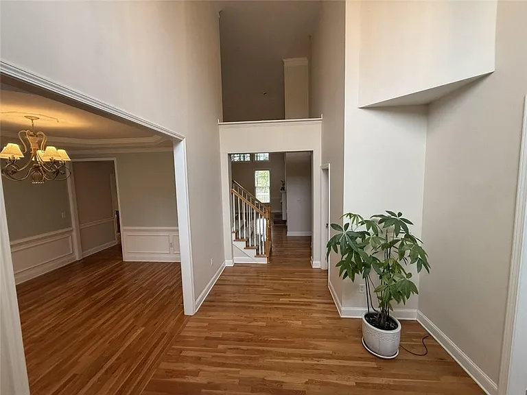 5730 Devonshire Way — Photo 10