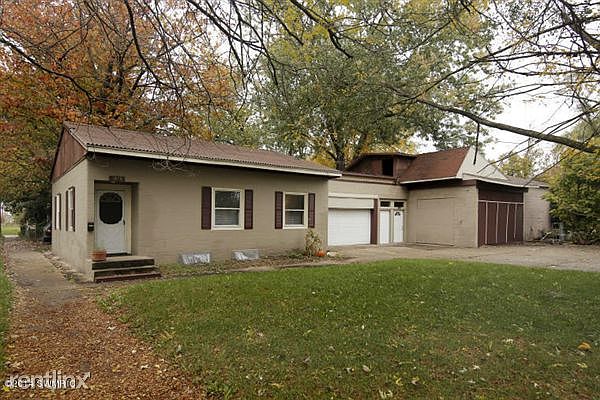 1814 N Burdick St Kalamazoo Mi 49007 Zillow