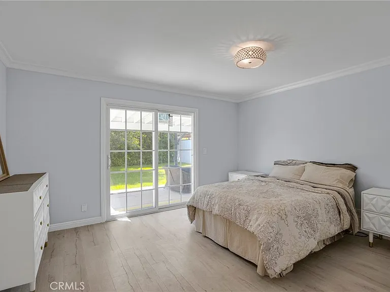 6823 Matilija Ave — Photo 14
