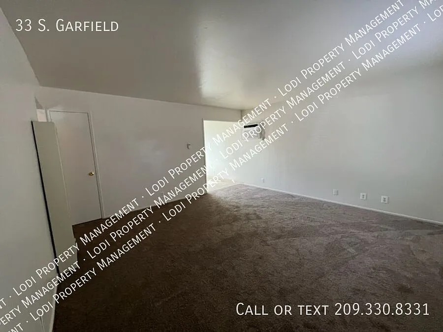 Building Photo - 33 S Garfield St