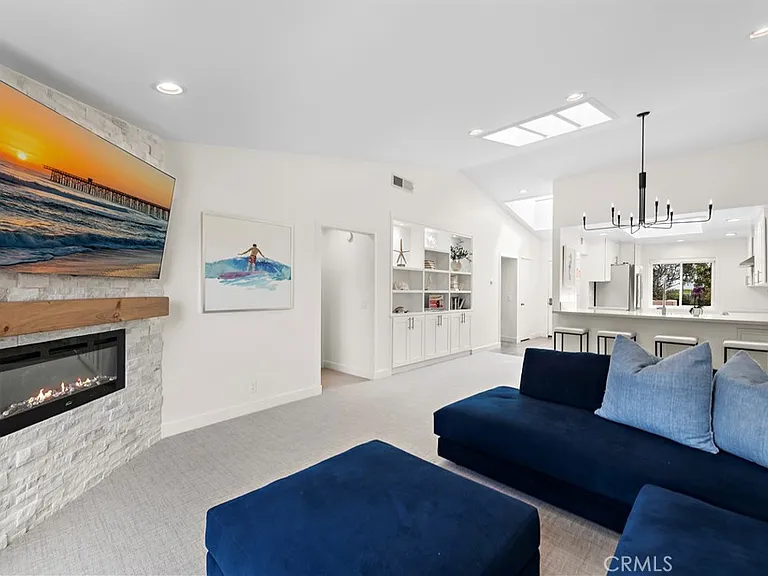 408 Villa Point Dr — Photo 8