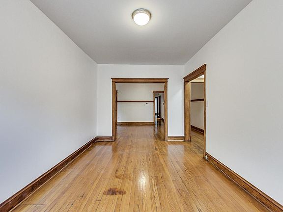 3rd image of 3515 N Wilton Ave APT 1