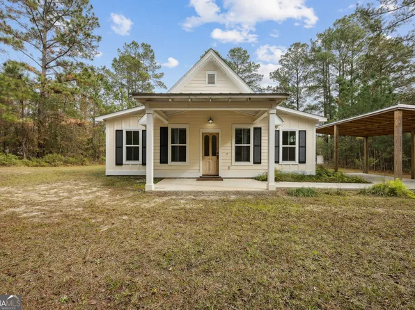 119 Lorraine Dr, White Oak, GA 31568