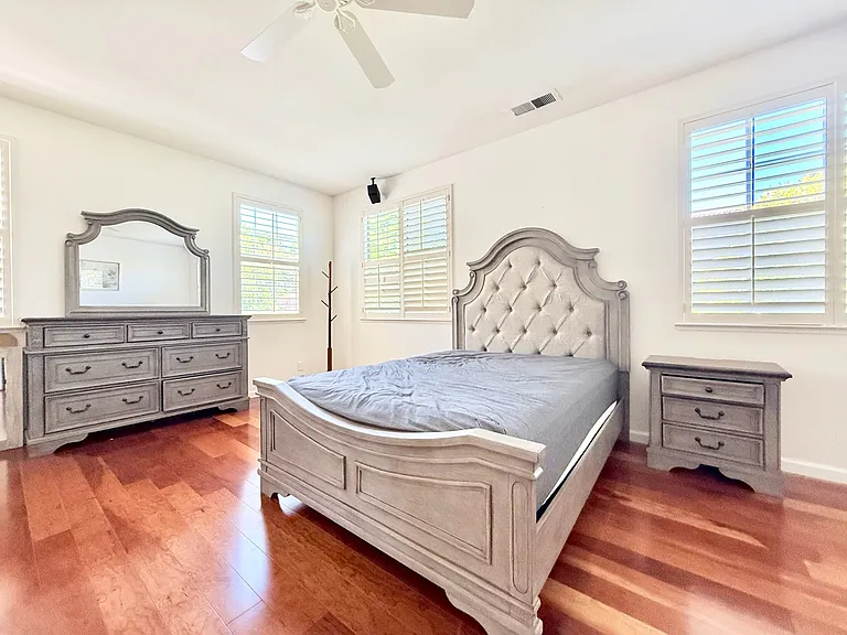863 Dederick Ct — Photo 45