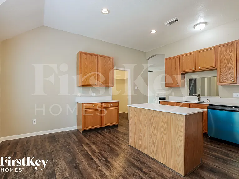 15722 E Astern Dr — Photo 6