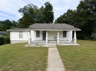 107 S Hughes St, Opp, AL 36467