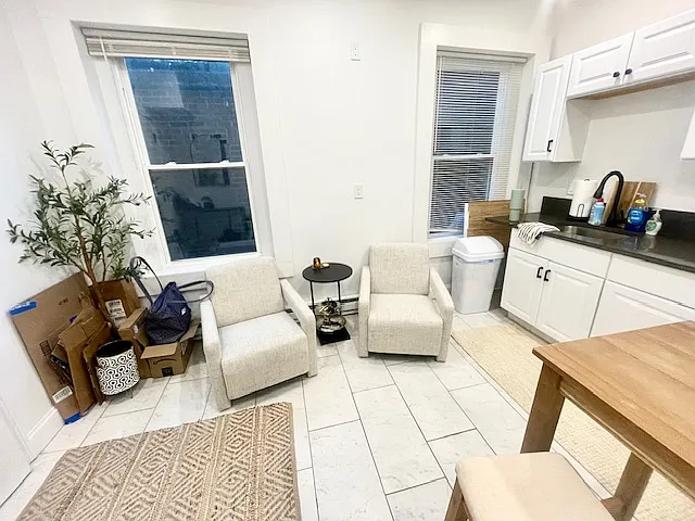 206 Hanover St #1 — Photo 1