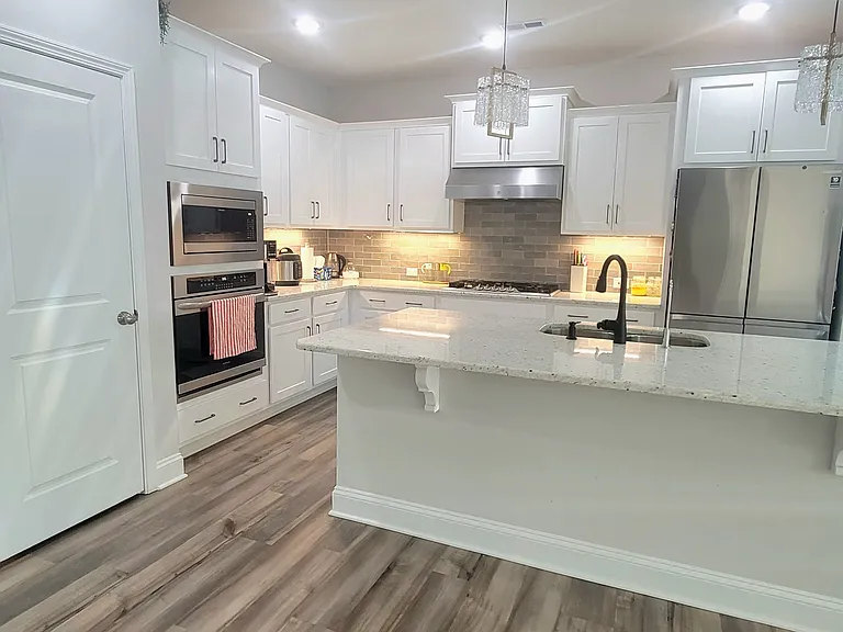 112 Roundview Ct — Photo 10