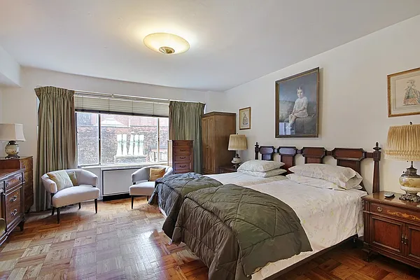 Sold by Corcoran | media 16