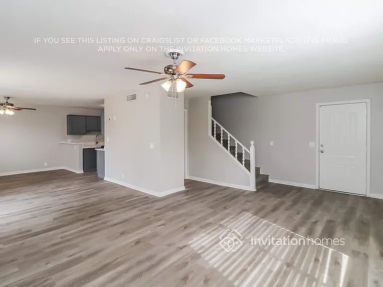 10026 N 66th Ln — Photo 4