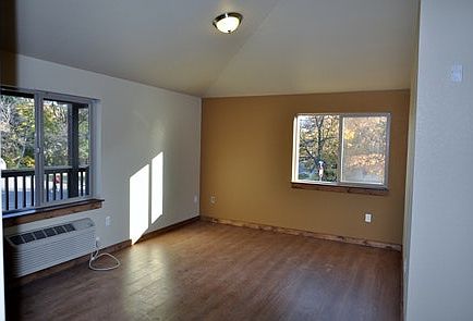 5th image of 555 S Catlin St APT 217