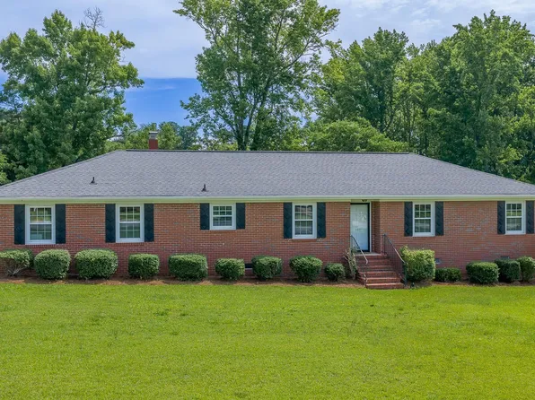 107 Lemon Tree Trl, Laurens, SC 29360