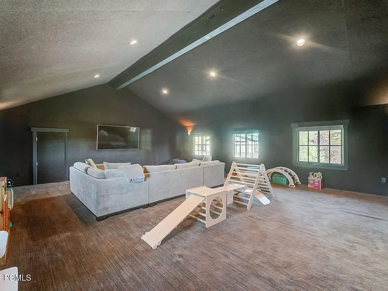 715 Aspen Ln — Photo 28