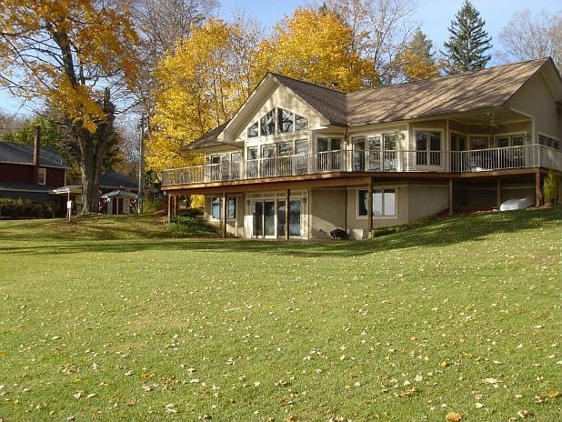 1st image of 4417 Lakeside Dr