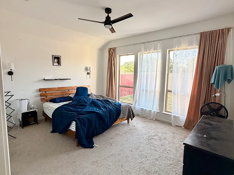 237 Menlo Bnd — Photo 5