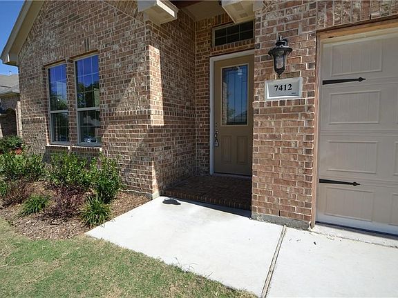 Coach lights and carriage style garage door, lovely custom door
