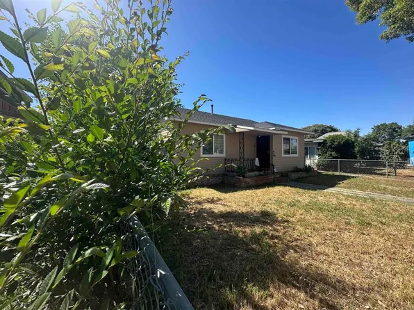 127 W 5th Ave, Escondido, CA 92025