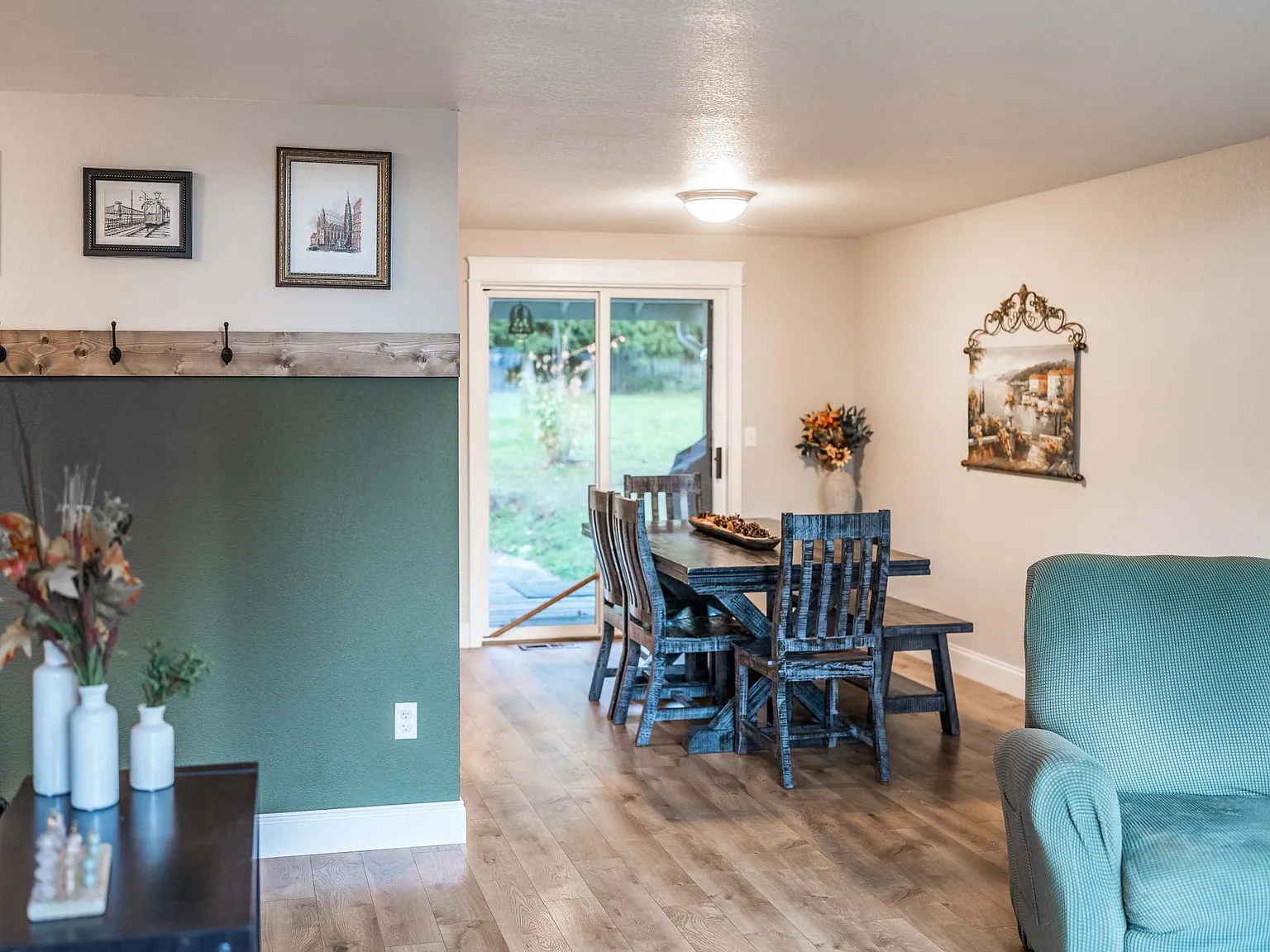 3 bed, 1582 sqft, $2,950 — Photo 3