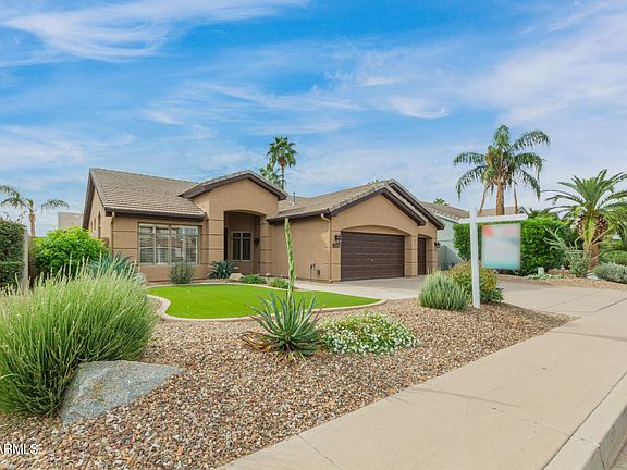 2nd image of 6543 E Paradise Ln